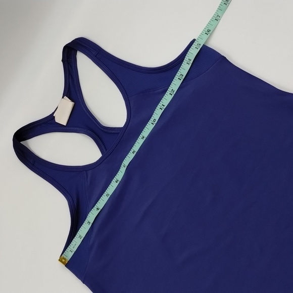 Under Armour Razorback Blueish Purple Size Medium Tank - Picture 9 of 9